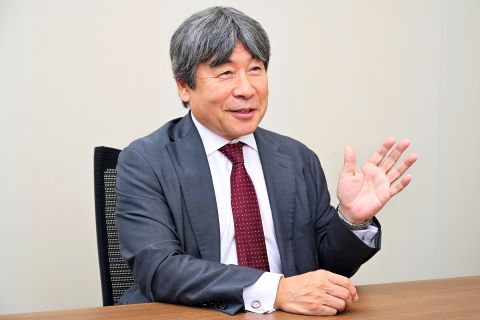 出川 昌人氏